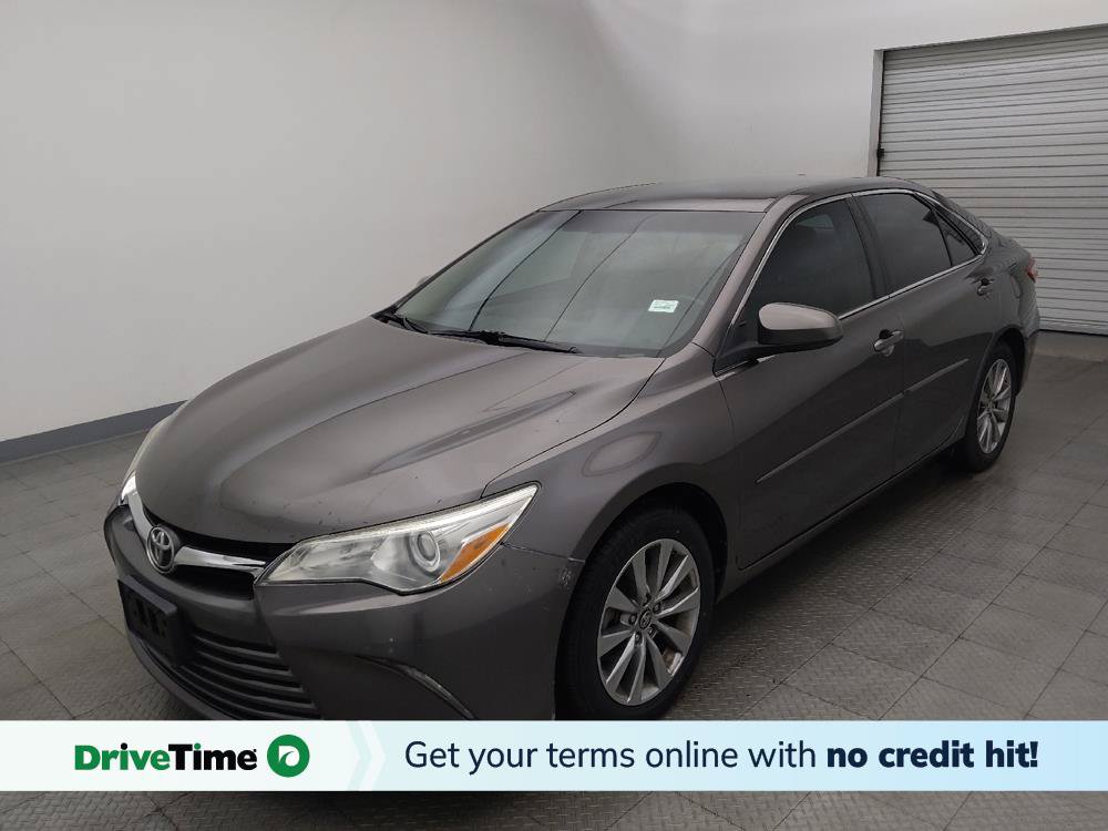 Used 2017 Toyota Camry XLE FWD image 1