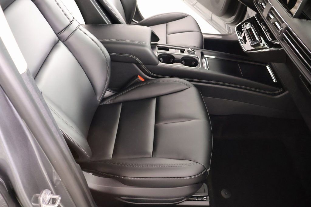 New 2026 Lincoln Corsair Premiere image 14