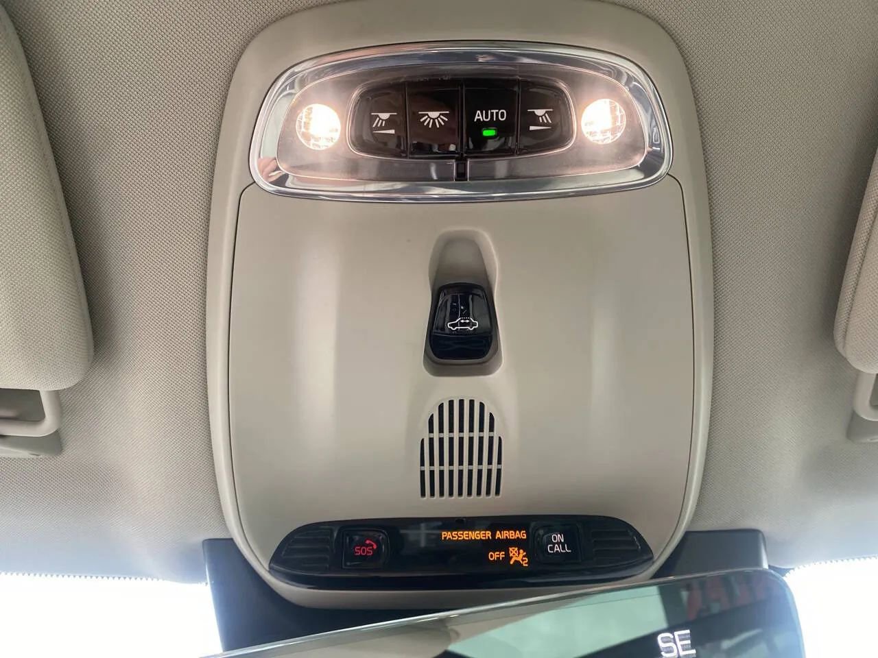 Used 2019 Volvo XC90 T5 Momentum w/ Advanced Package image 21