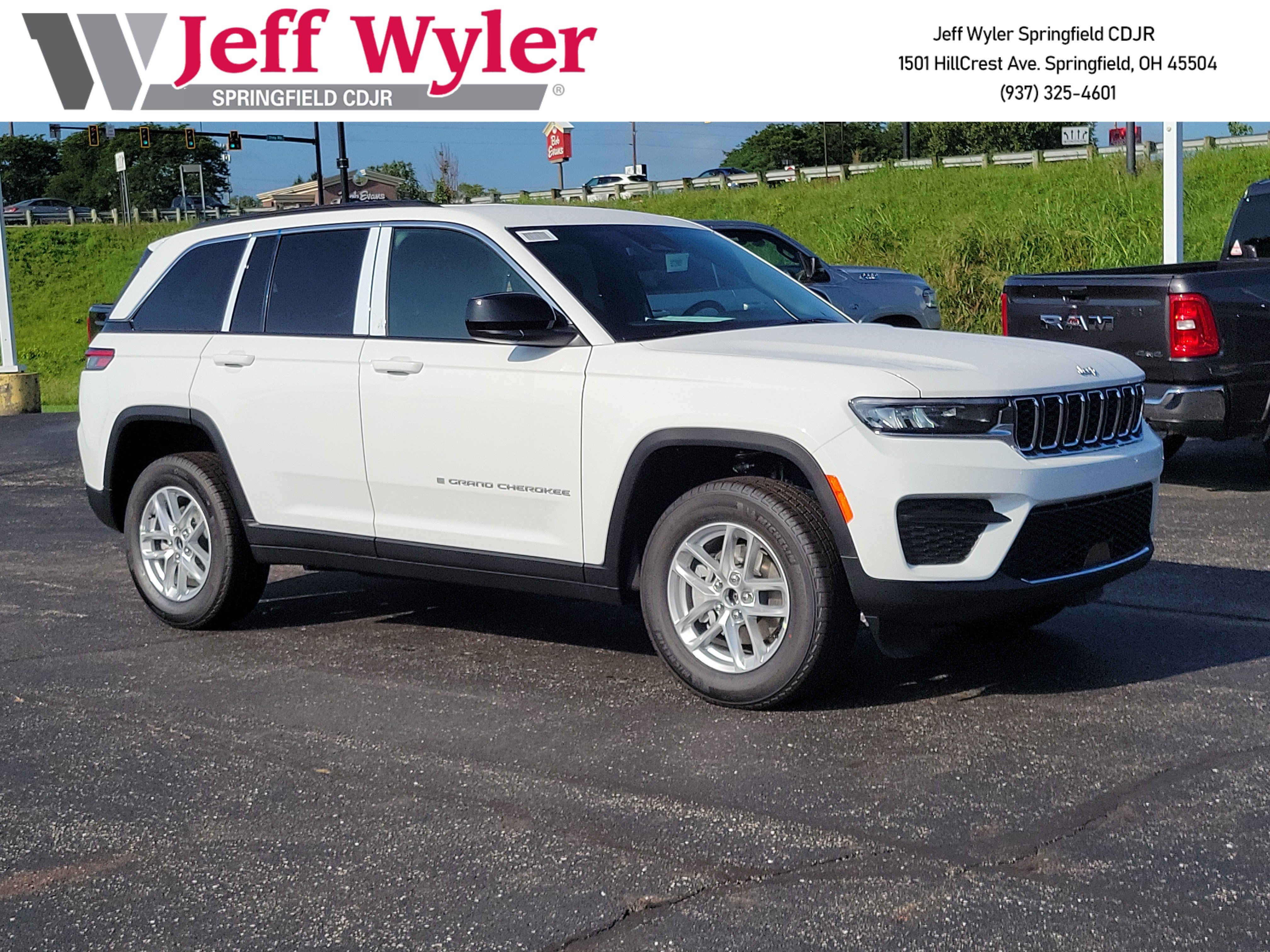New 2026 Jeep Grand Cherokee Laredo
