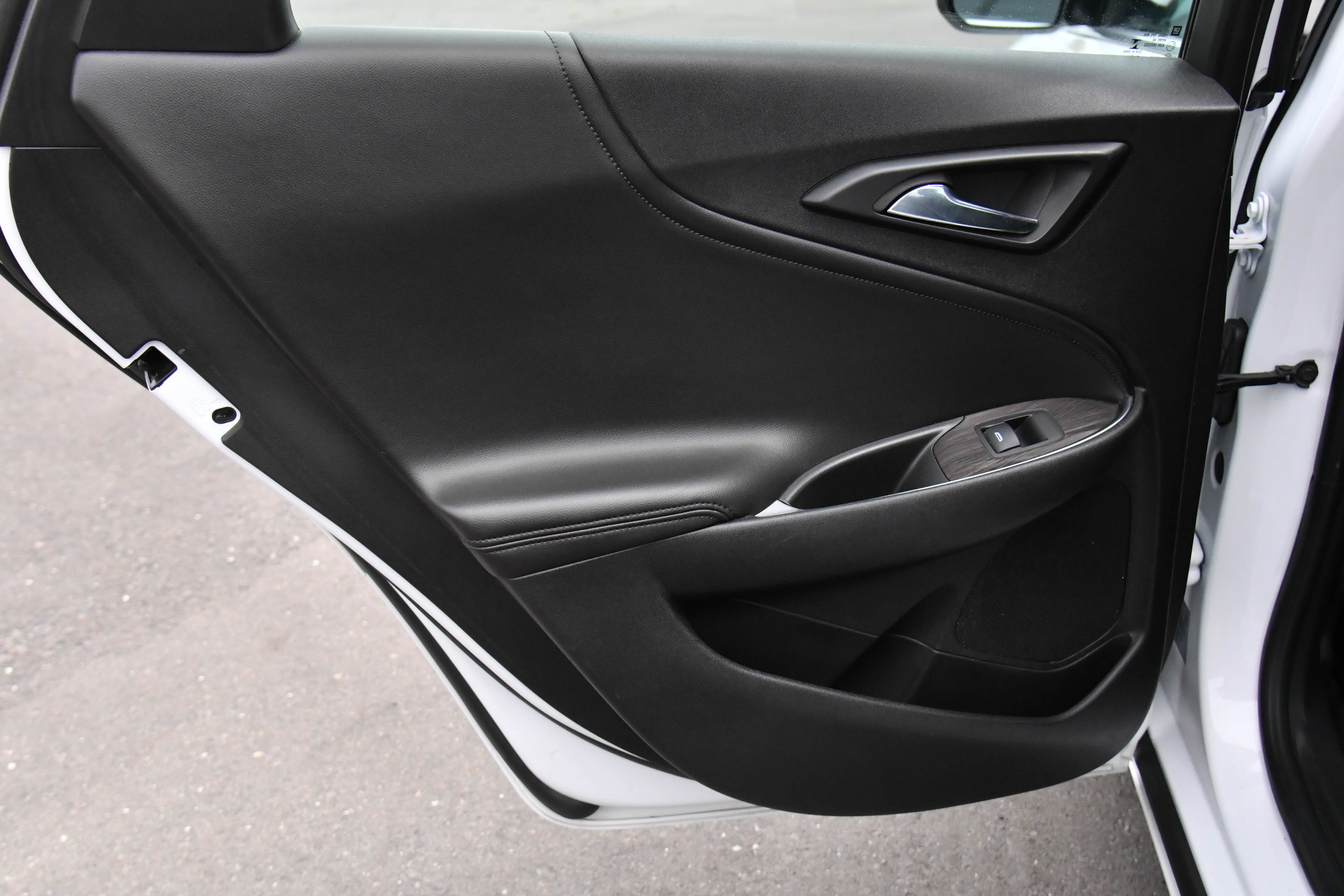 Used 2023 Chevrolet Malibu LT image 35