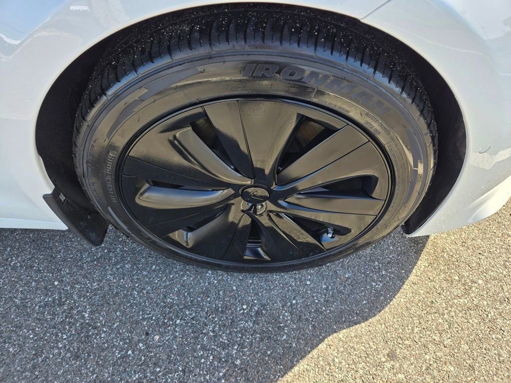 Used 2021 Tesla Model S Long Range image 11