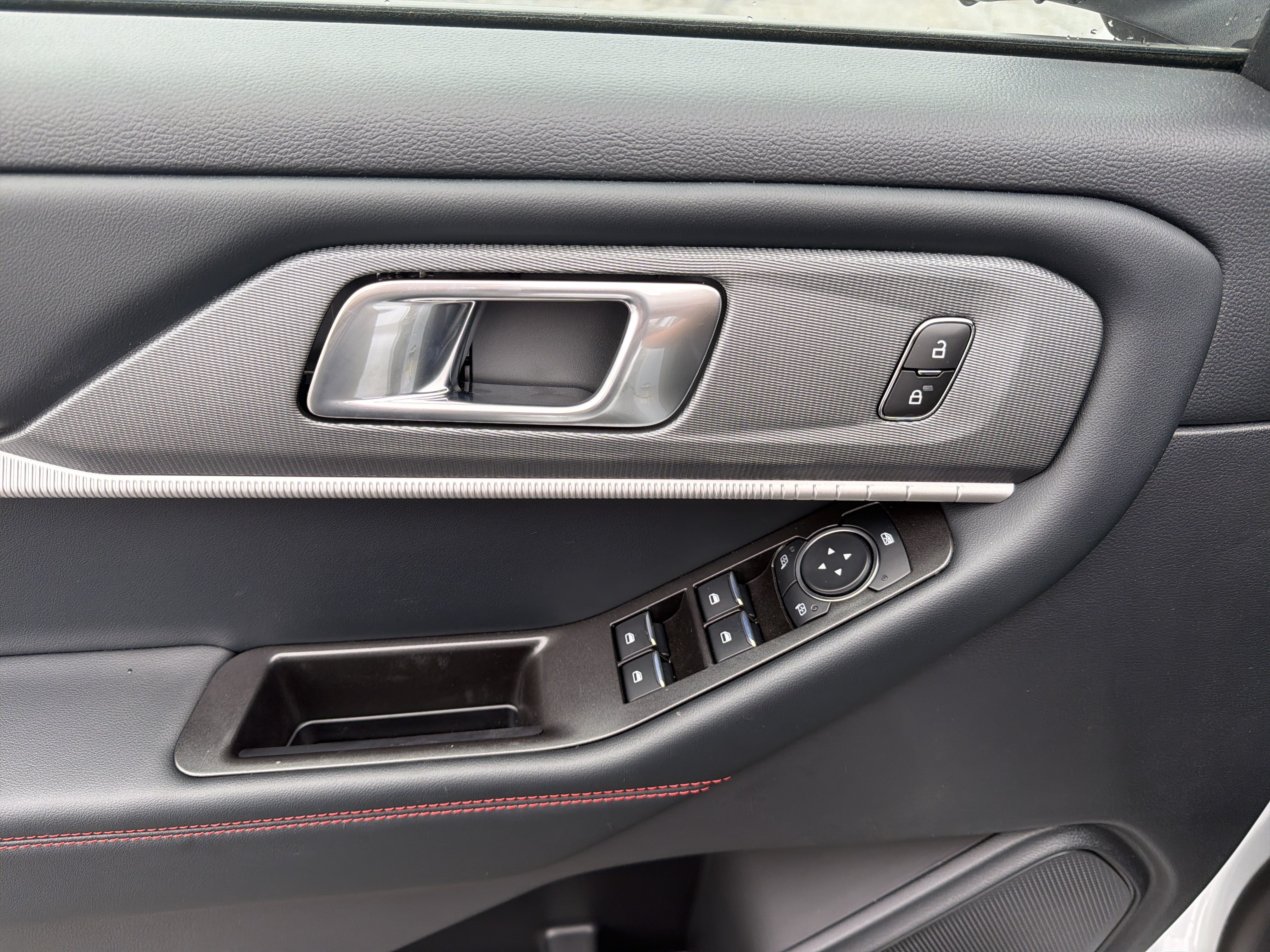 Used 2026 Ford Explorer ST-Line AWD/4WD image 20