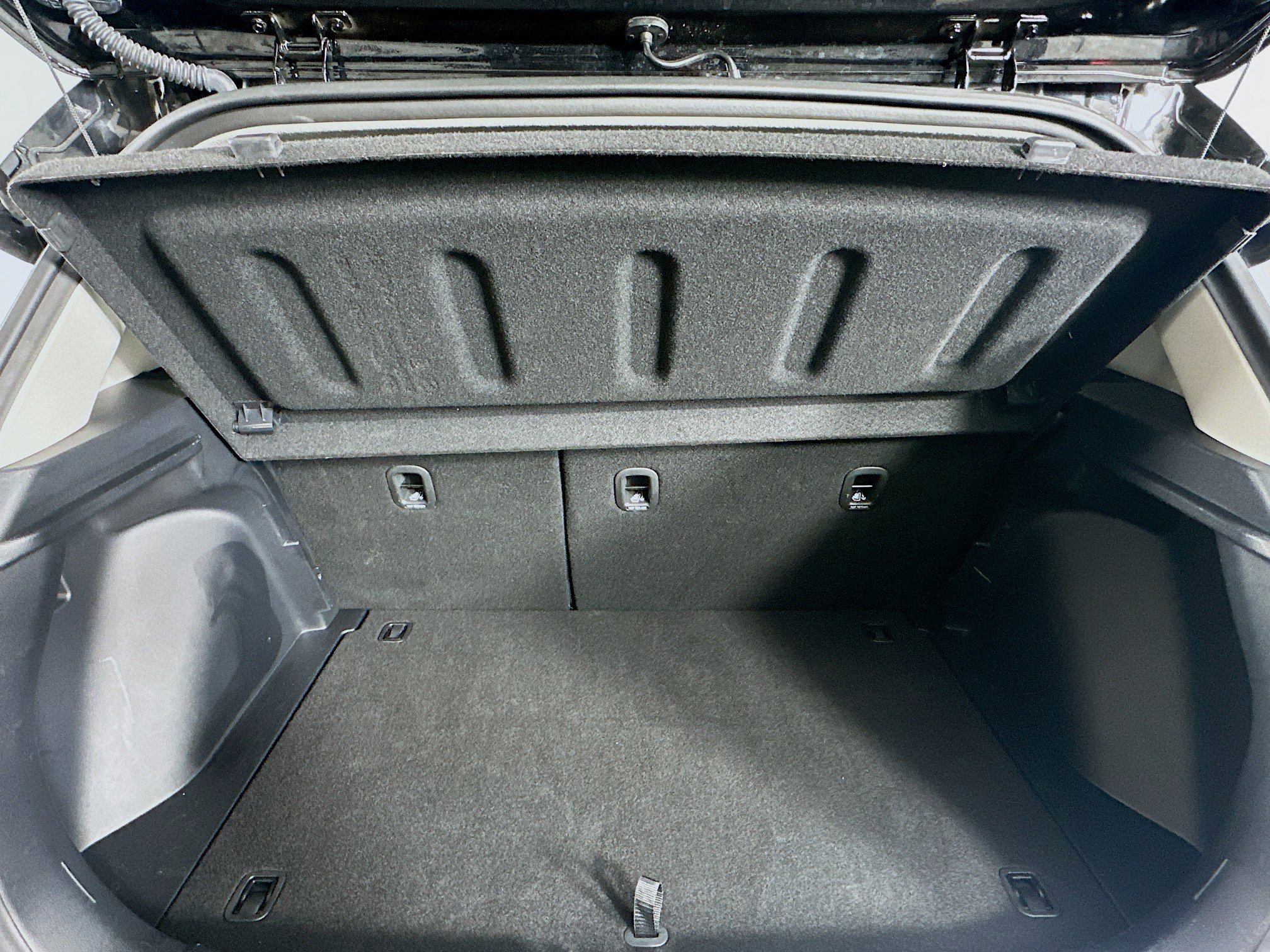 Used 2025 Hyundai Venue Limited image 29