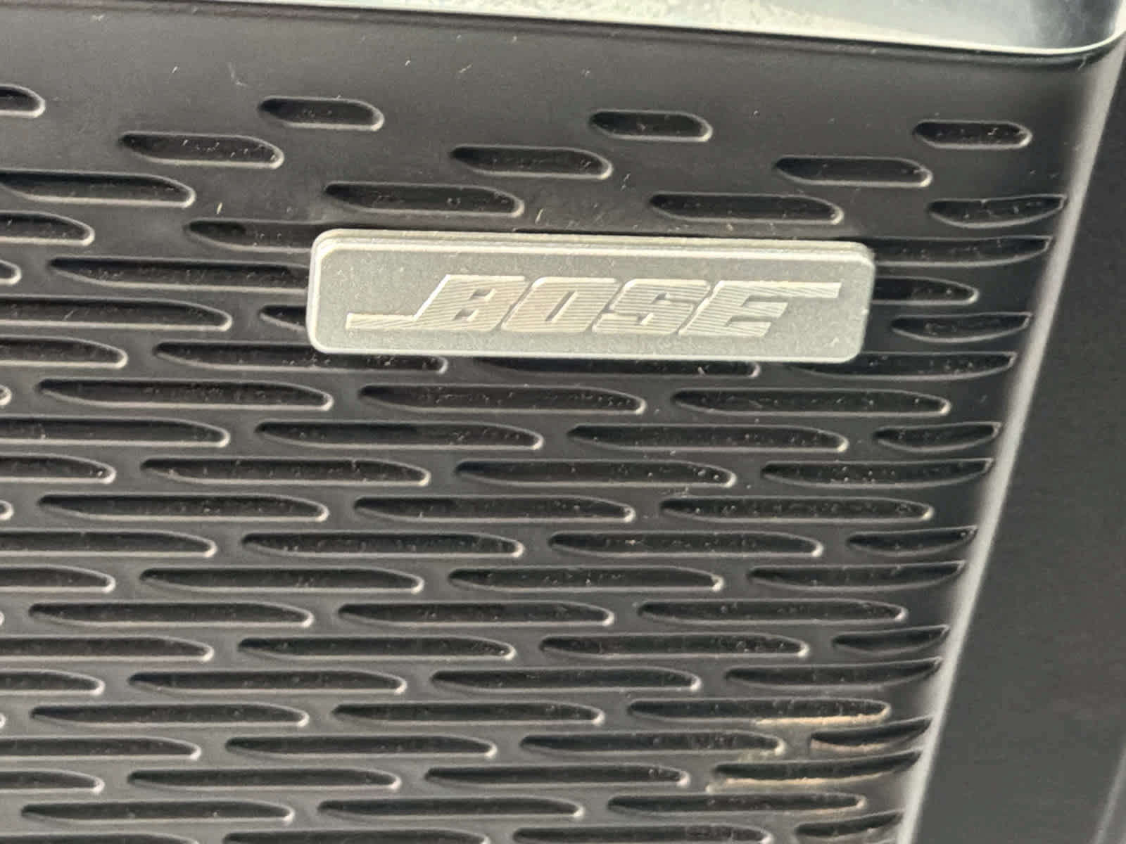 Used 2025 GMC Acadia Elevation FWD image 23