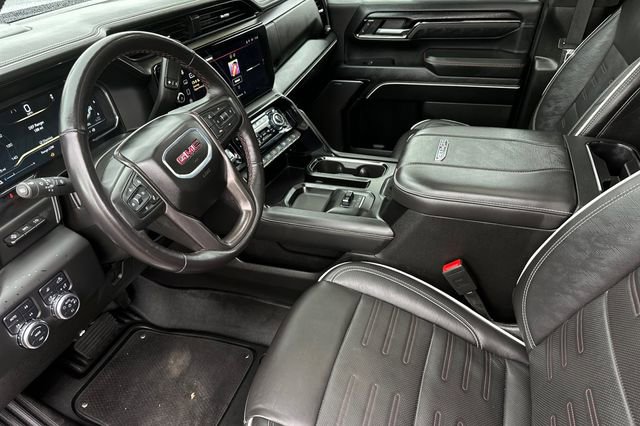 Used 2025 GMC Sierra 2500 AT4X image 11