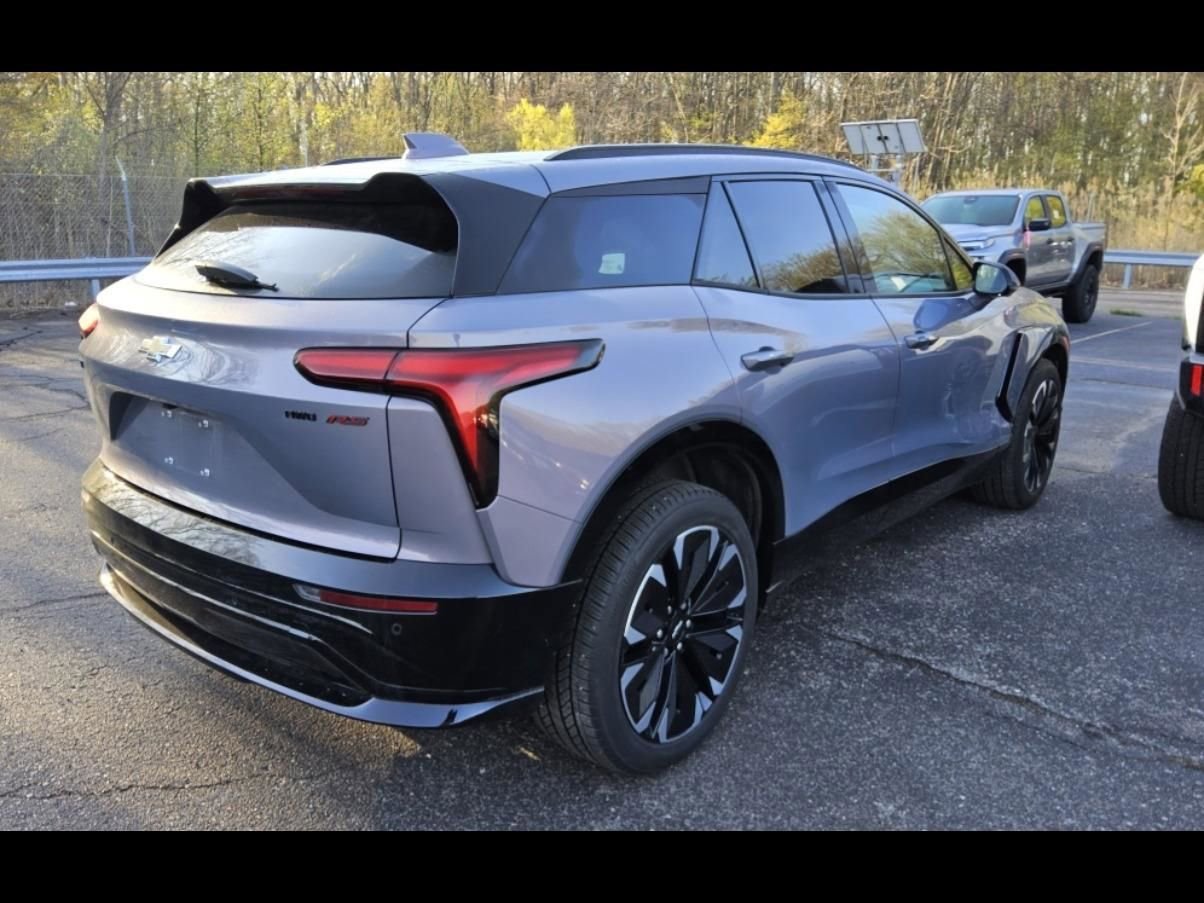 Used 2025 Chevrolet Blazer EV RS AWD/4WD image 6