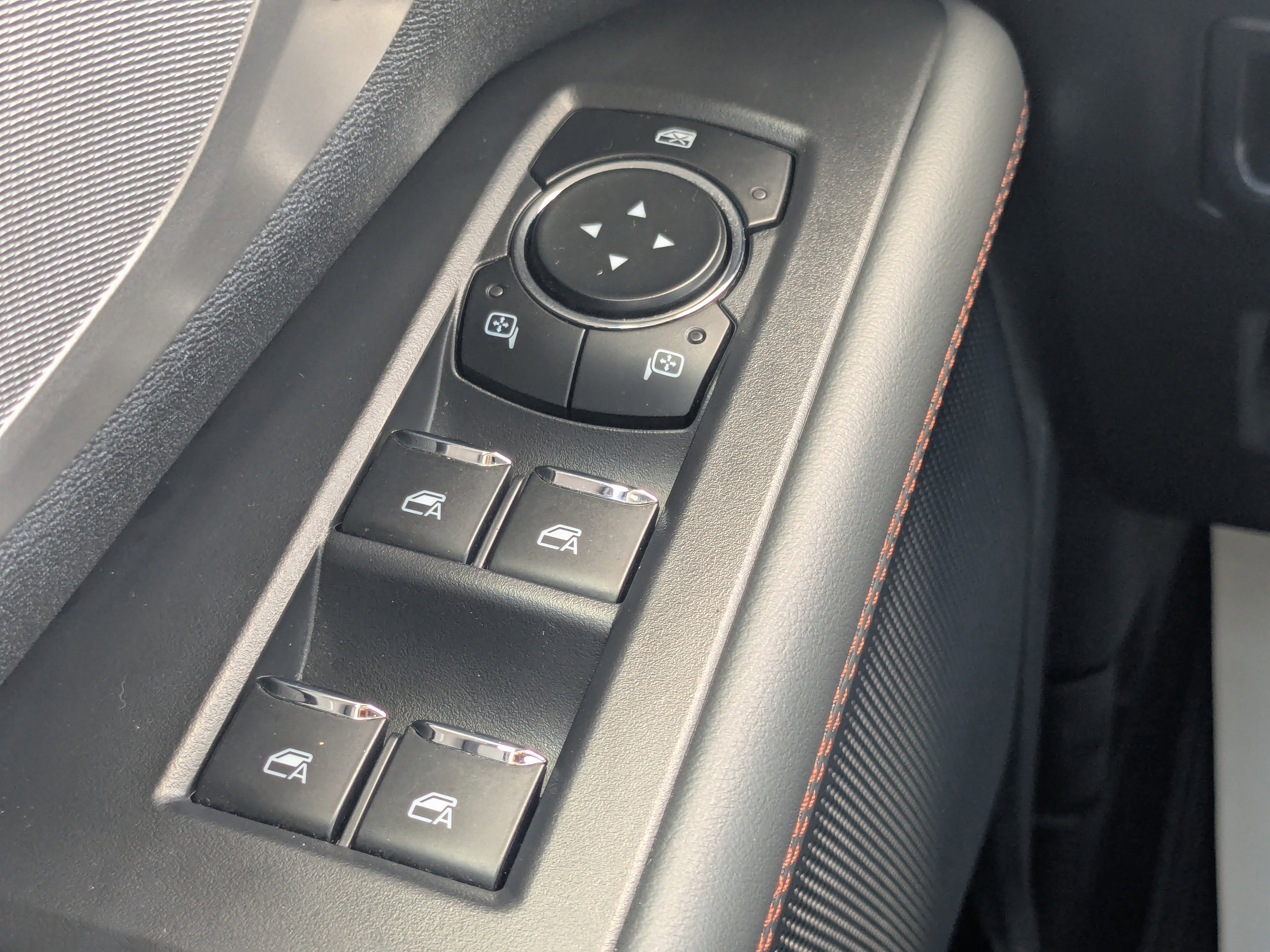 Used 2025 Ford Expedition Active image 35