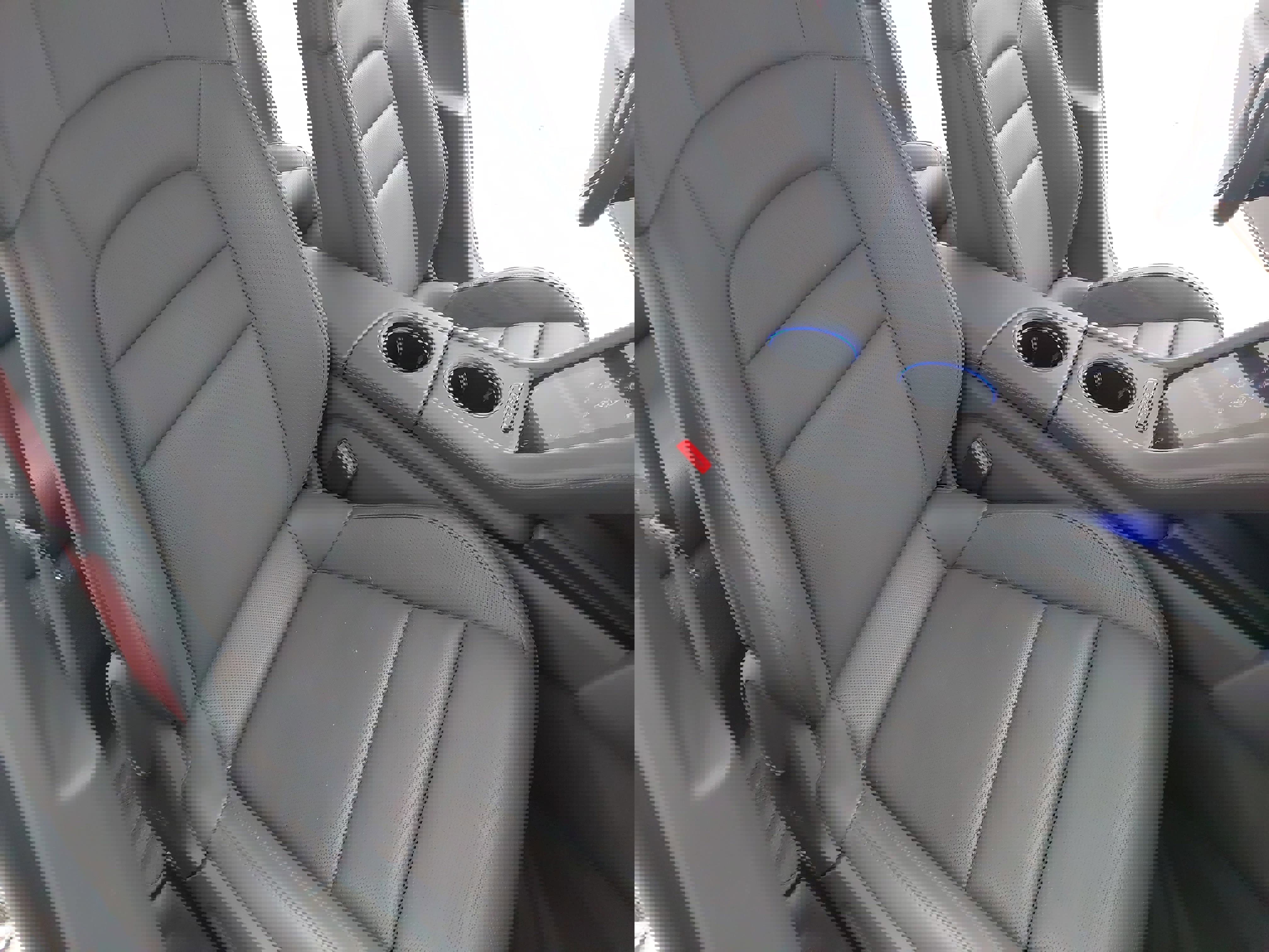 Certified 2020 Porsche Taycan image 12