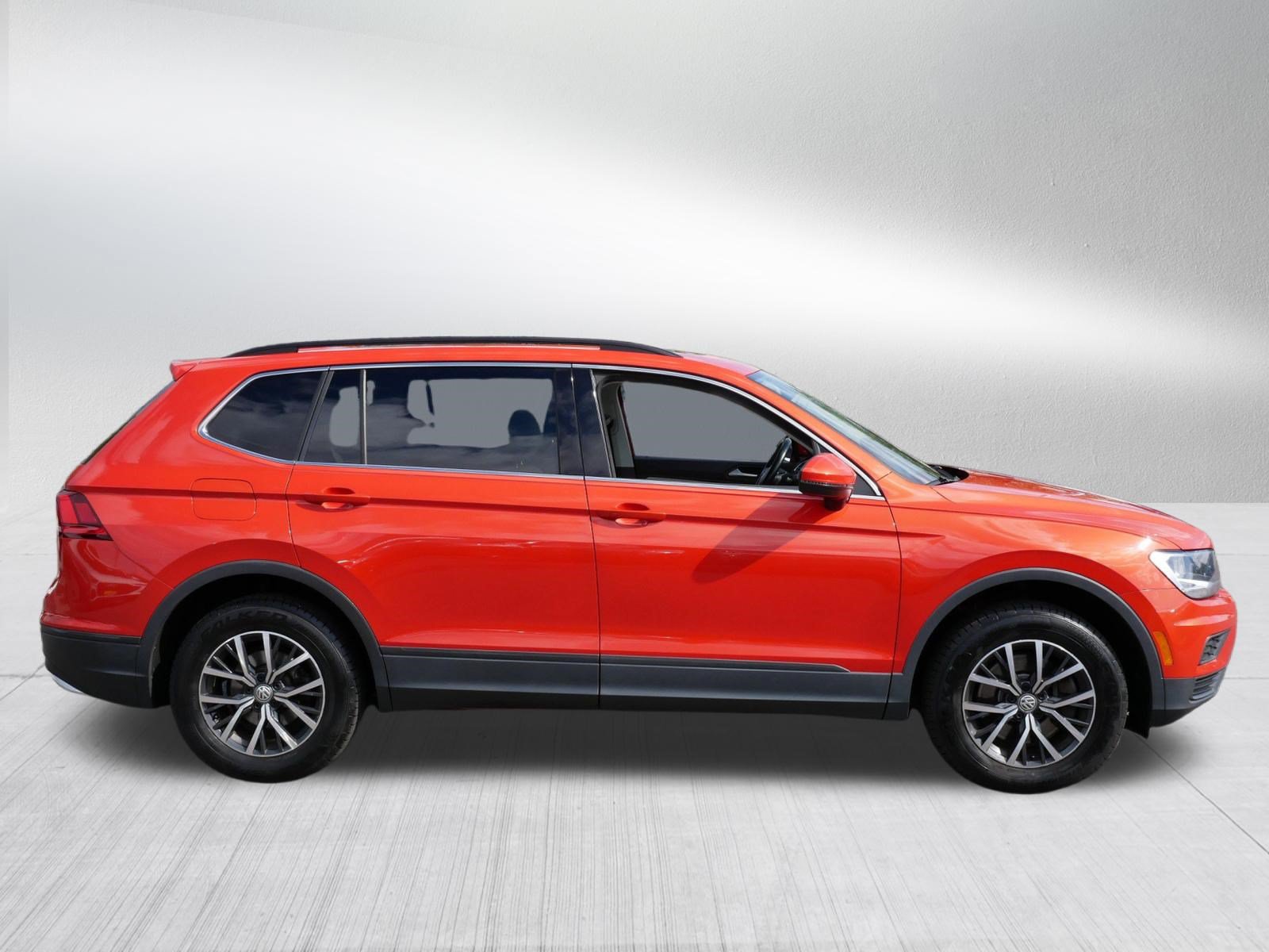 Used 2019 Volkswagen Tiguan SE w/ Panoramic Sunroof Package AWD/4WD image 8