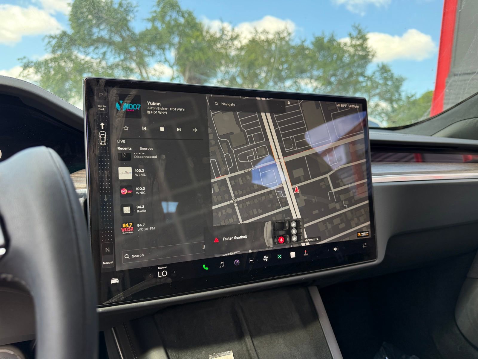 Used 2022 Tesla Model S AWD/4WD image 20