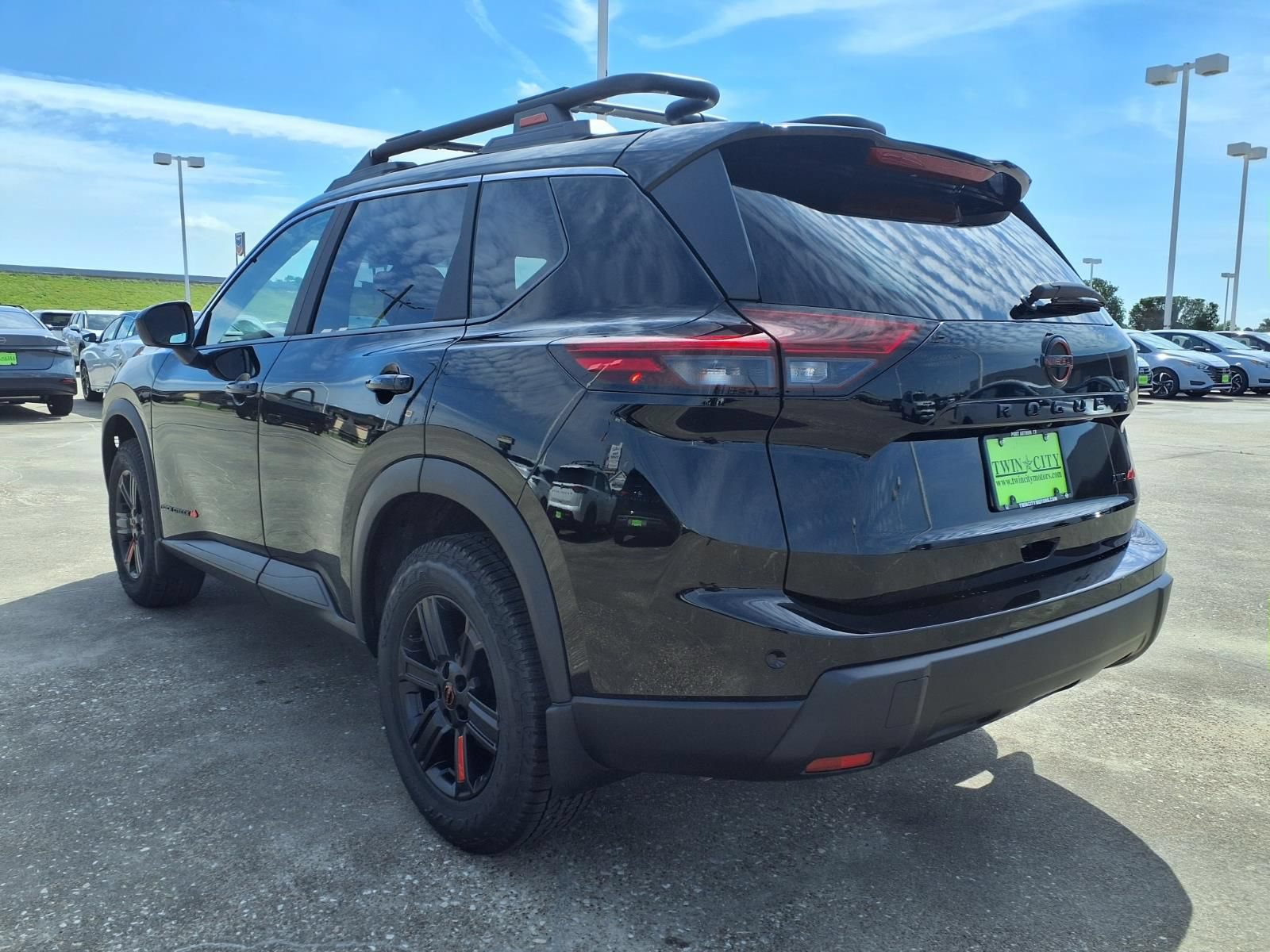 New 2026 Nissan Rogue SV AWD/4WD image 2