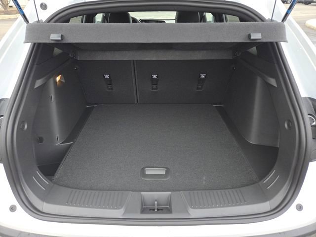 New 2026 Chevrolet Trax RS w/ Sunroof Package image 26