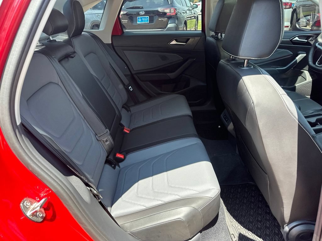 Used 2026 Volkswagen Jetta SEL FWD image 19