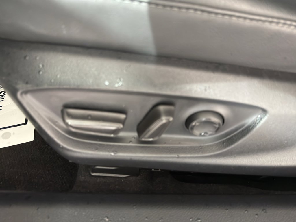 Used 2023 Toyota Camry XLE image 14