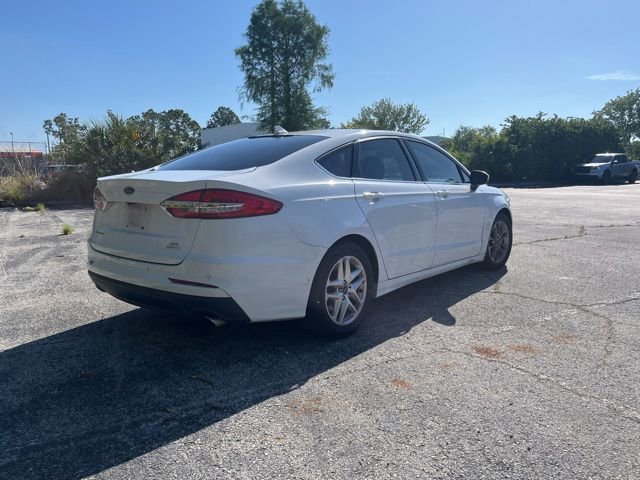Used 2020 Ford Fusion SE FWD image 5