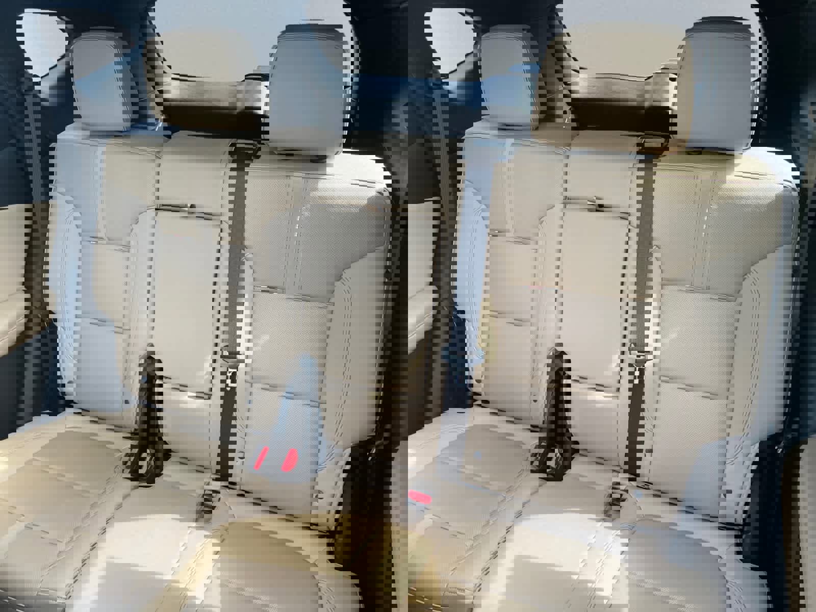 Used 2022 Chevrolet Blazer Premier w/ Enhanced Convenience Package image 19