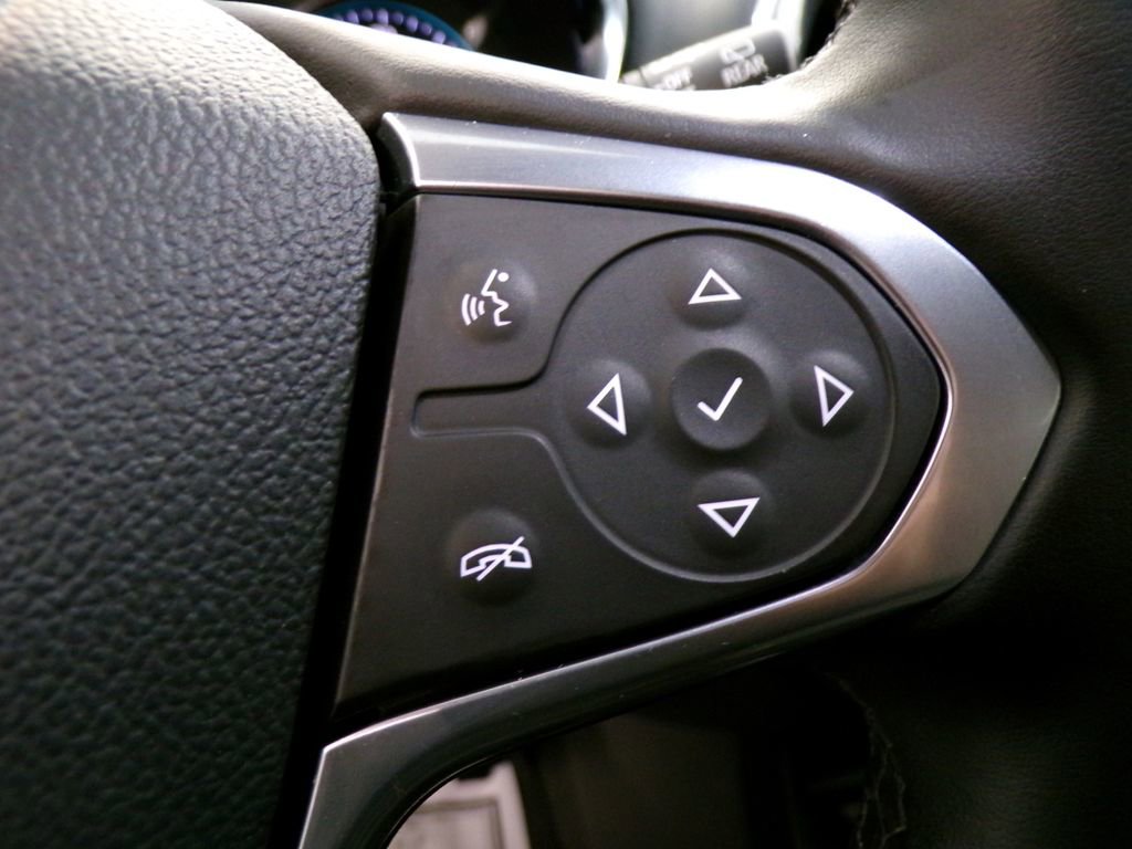 Used 2023 Chevrolet Traverse LT w/ LPO, Floor Liner Package AWD/4WD image 25