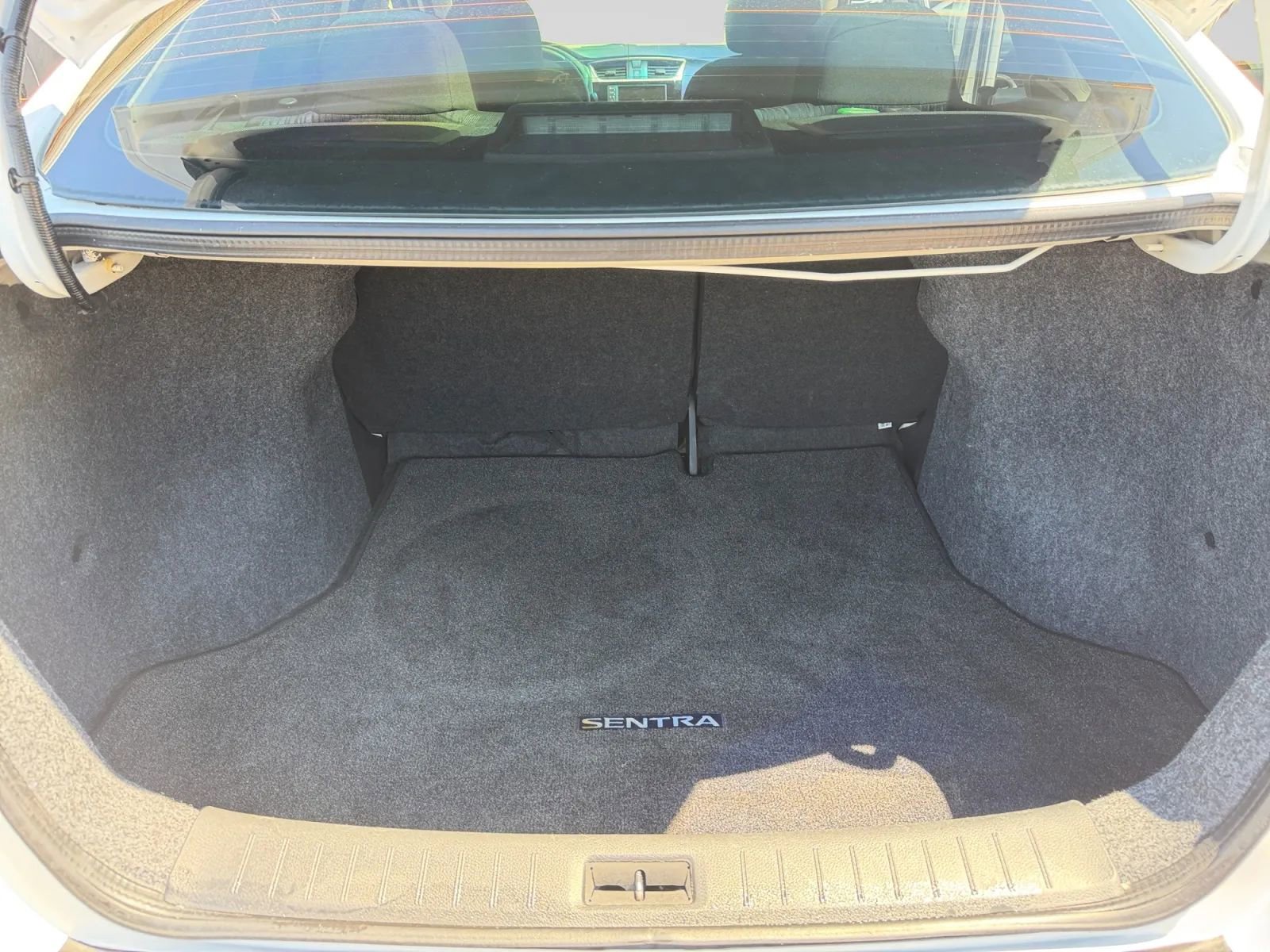 Used 2019 Nissan Sentra SV FWD image 29