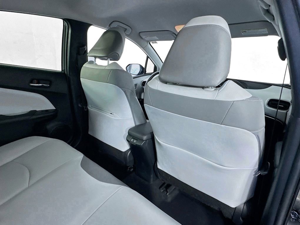 Used 2021 Toyota Prius Prime Limited image 25