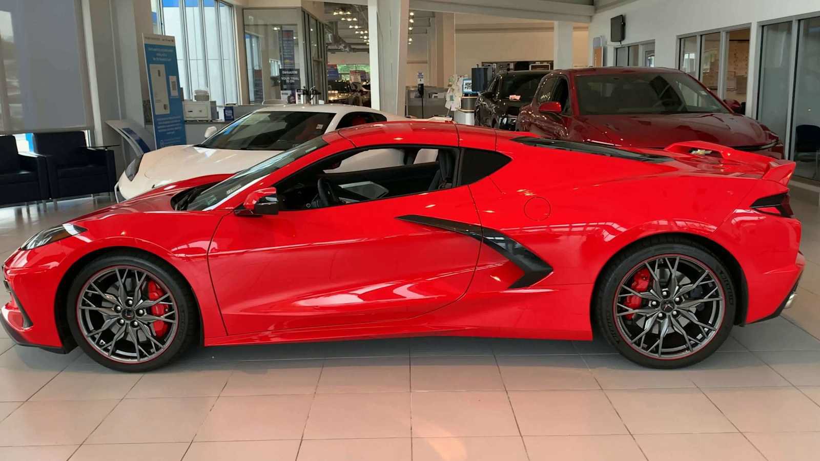 Certified 2024 Chevrolet Corvette Stingray Preferred Cpe w/ Z51 Performance Package RWD image 5