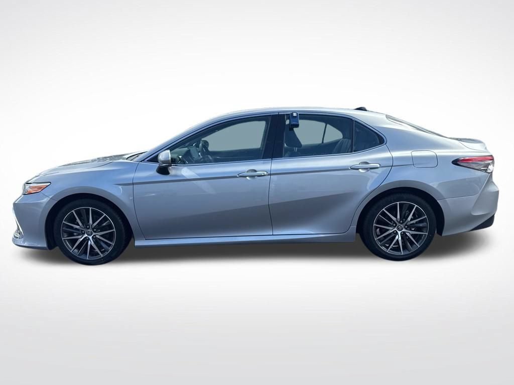 Used 2023 Toyota Camry XLE w/ Navigation Package AWD/4WD image 4