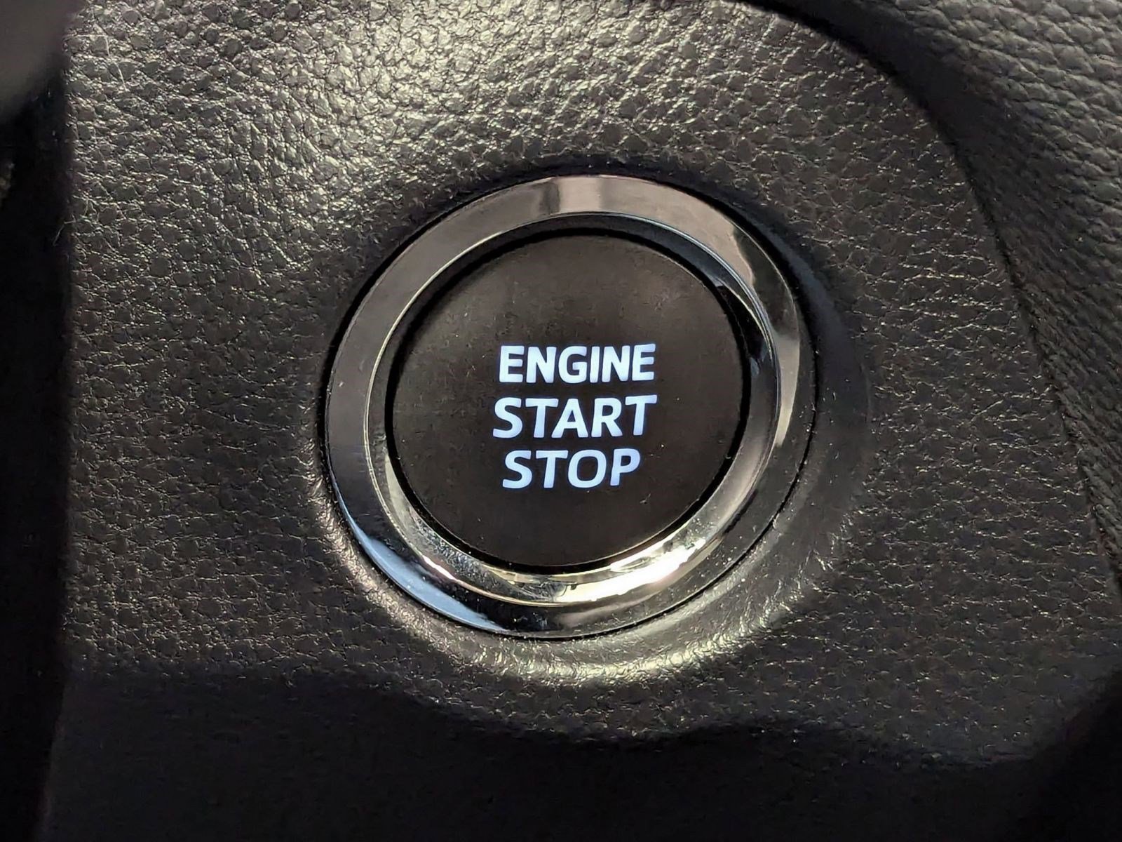 Used 2023 Toyota RAV4 XLE image 31