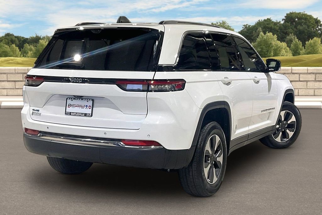 Used 2023 Jeep Grand Cherokee 4WD 4xe w/ Luxury Tech Group II image 9
