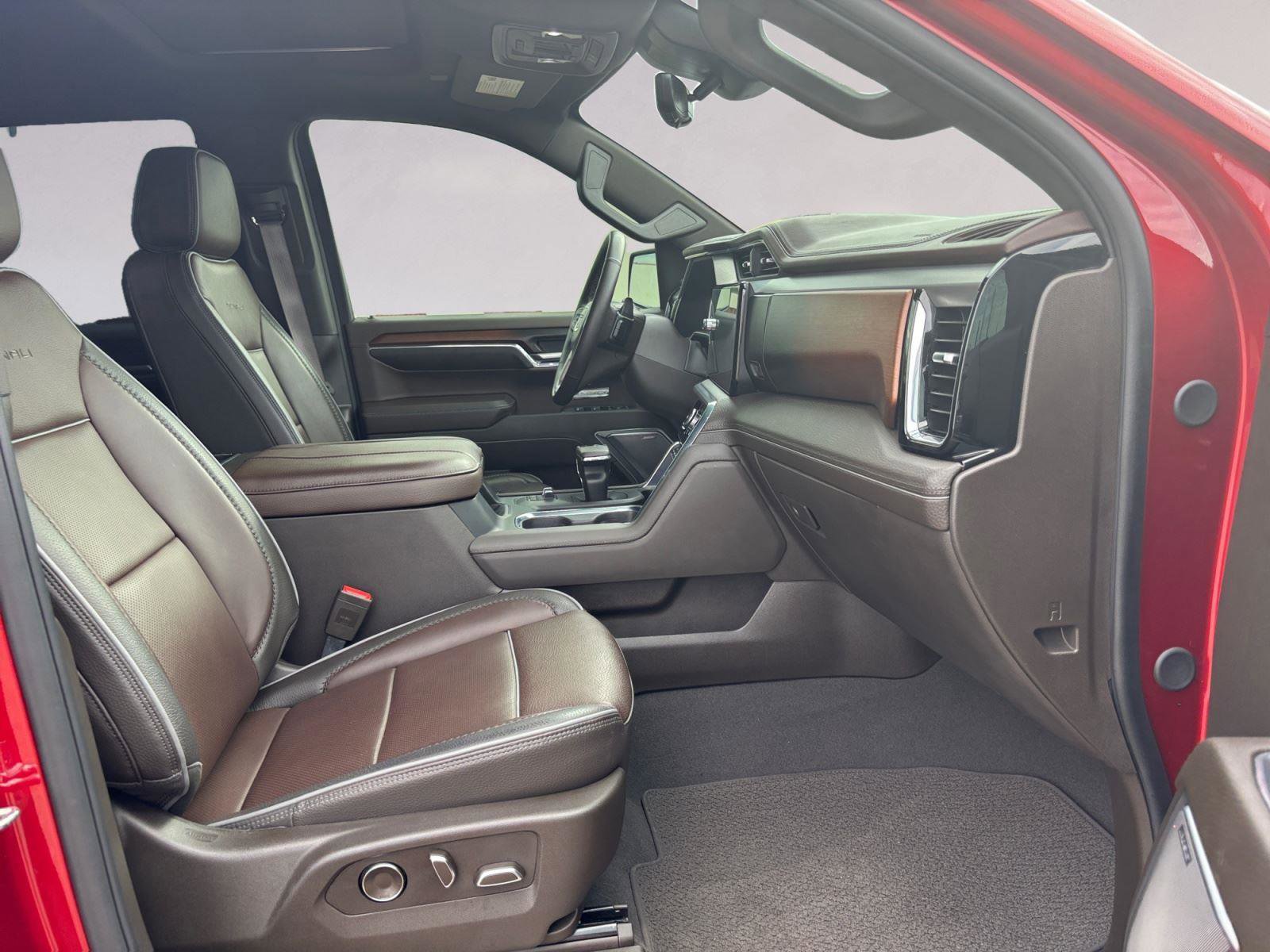 Used 2024 GMC Sierra 1500 Denali w/ Denali Reserve Package image 15