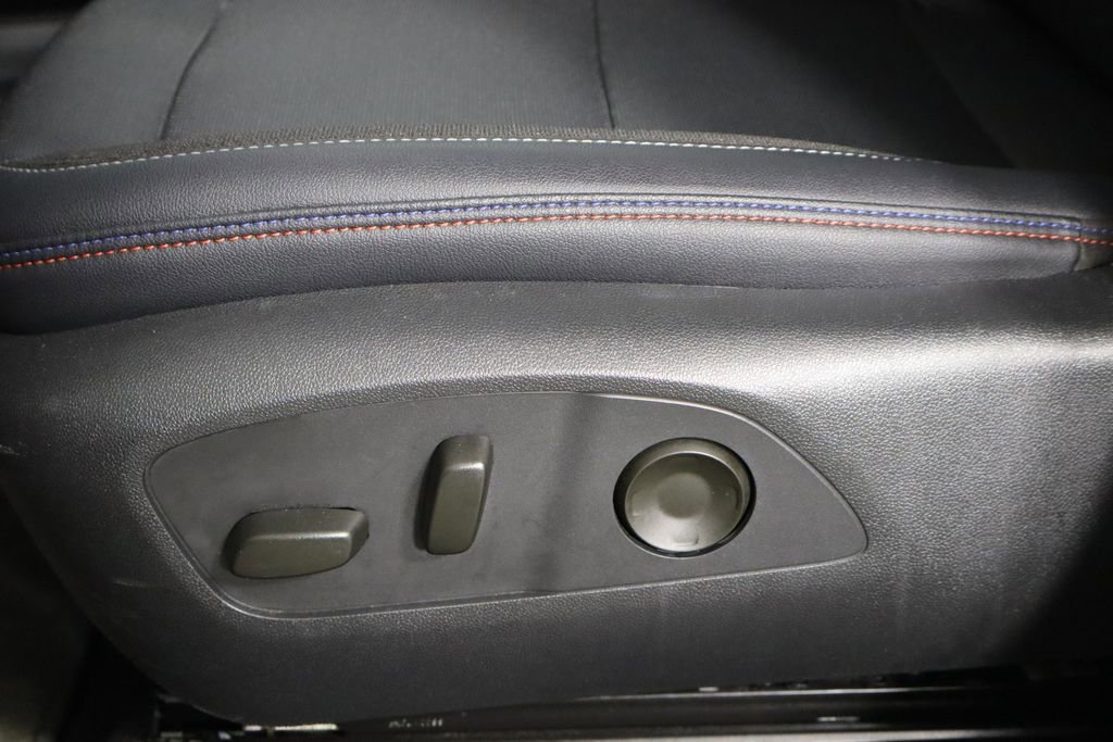 Used 2024 Chevrolet Equinox EV RS image 23