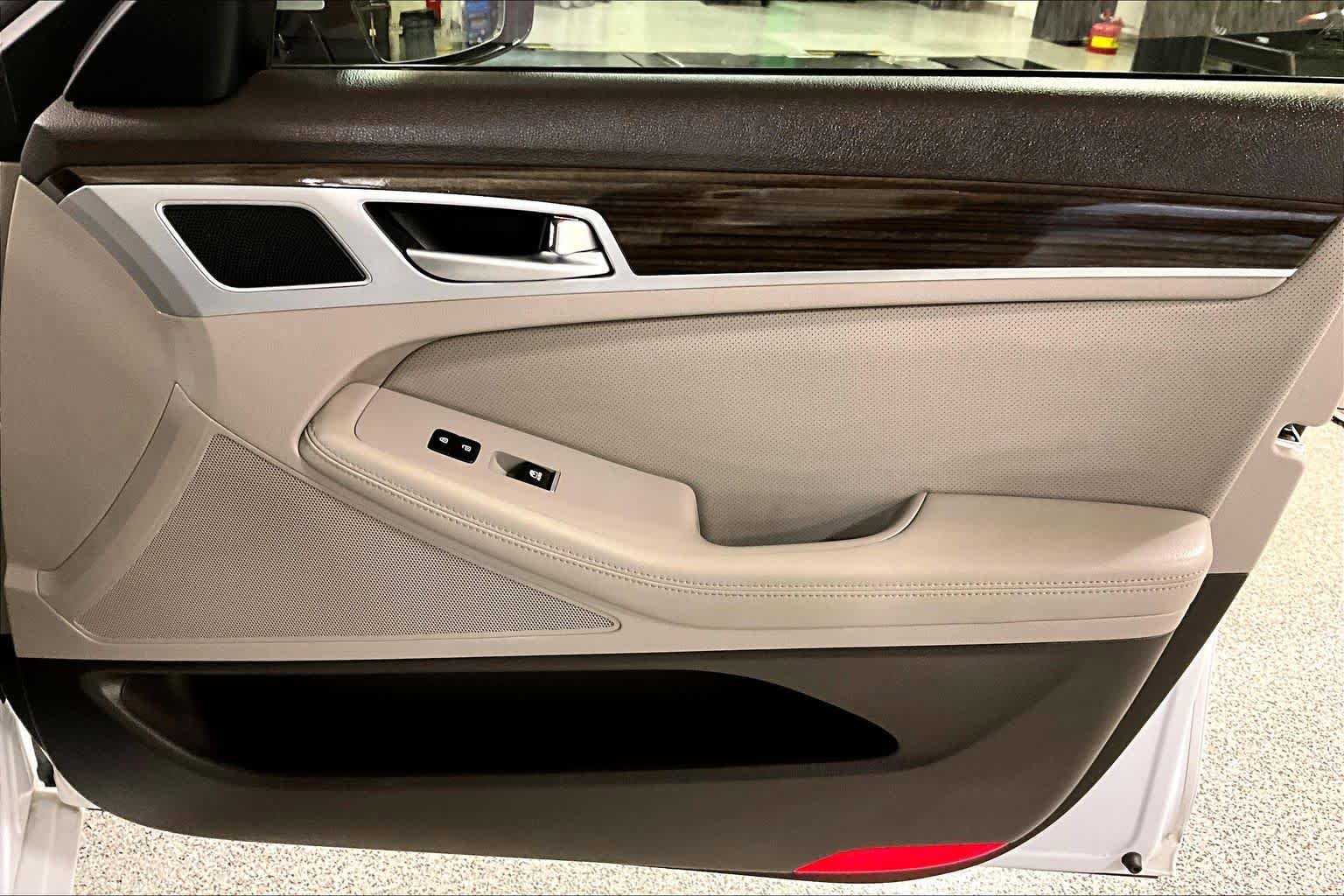 Used 2017 Genesis G80 3.8 image 22