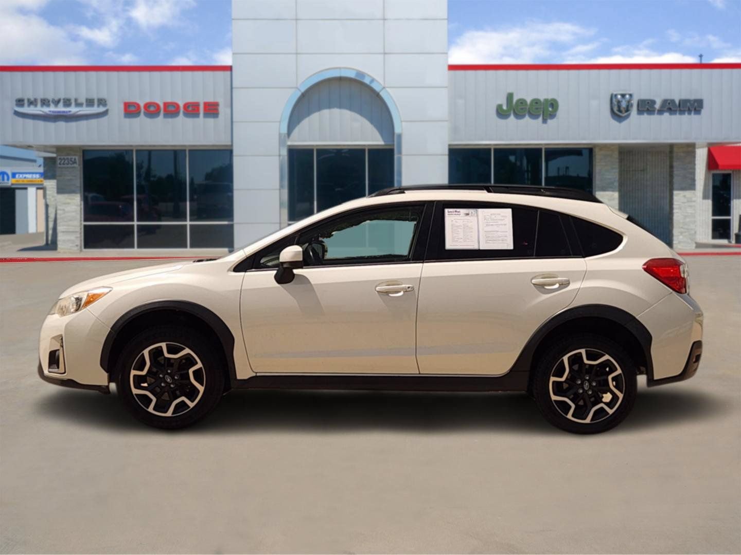 Used 2017 Subaru Crosstrek 2.0i Premium AWD/4WD image 3