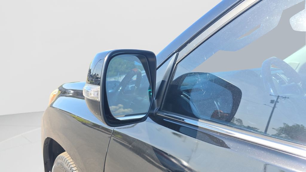 Used 2016 Lexus GX 460 w/ Premium Package image 11