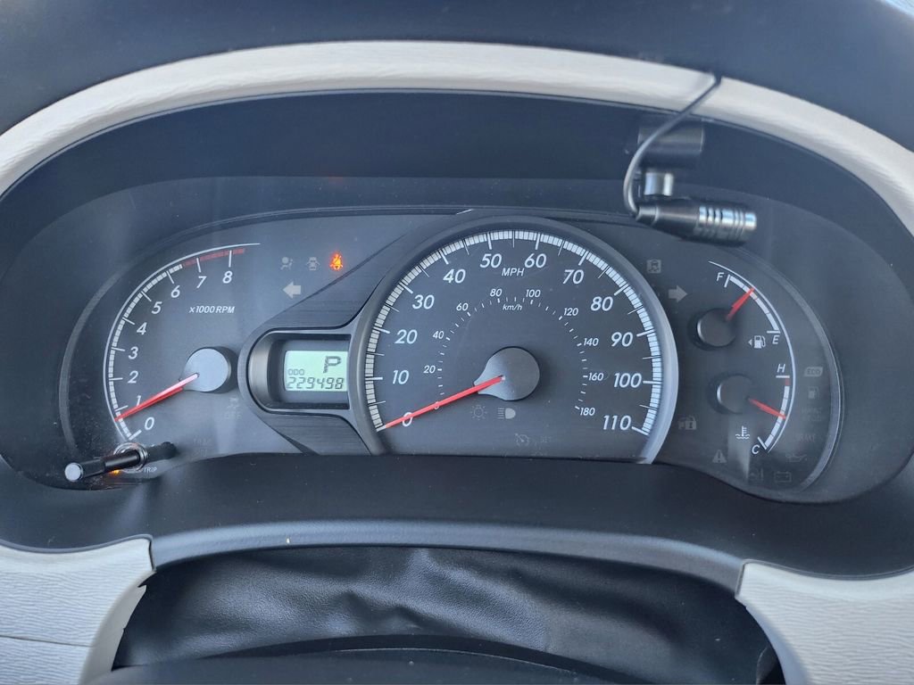 Used 2012 Toyota Sienna LE w/ Towing Pkg FWD image 19