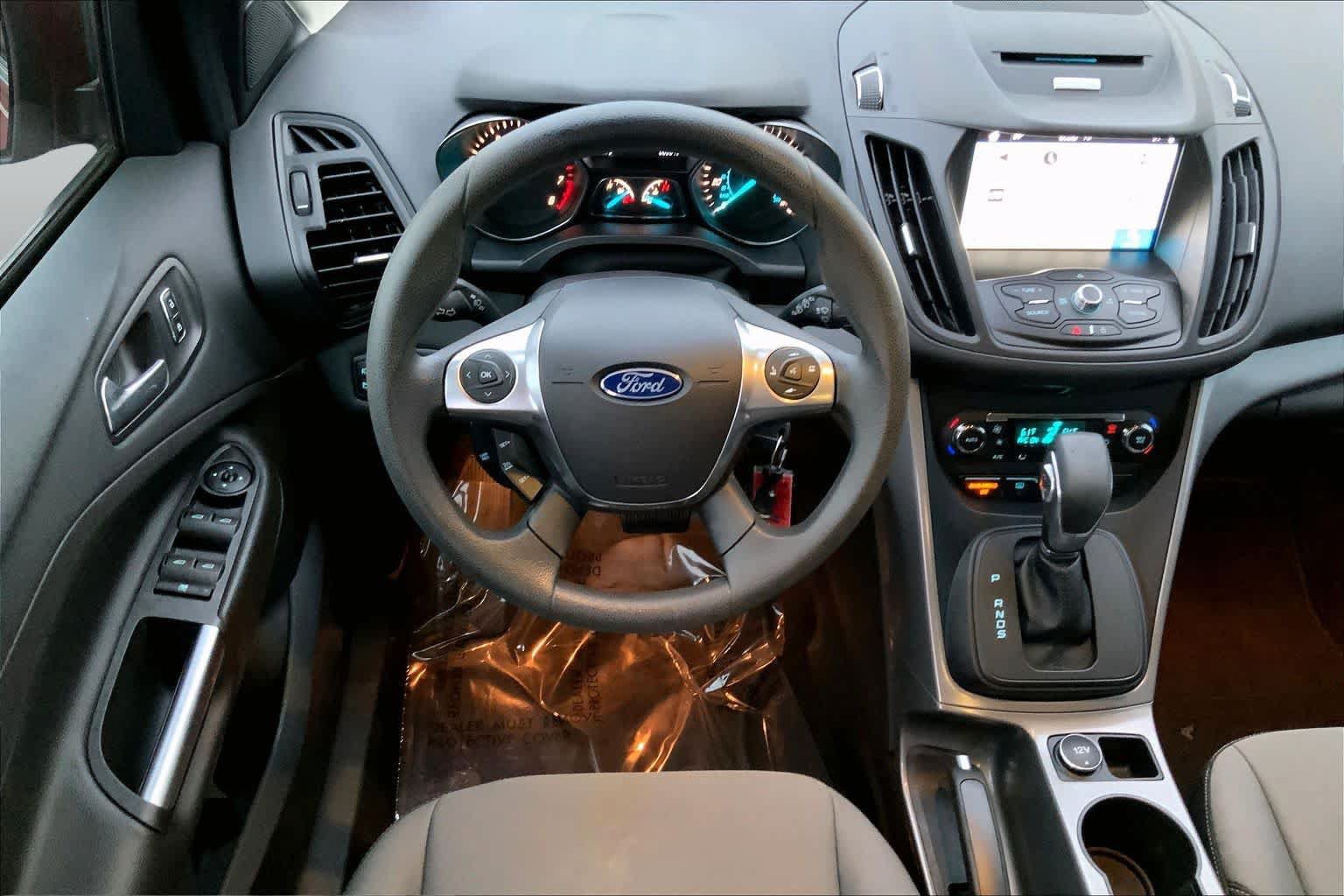 Used 2016 Ford Escape SE w/ Equipment Group 201A FWD image 6