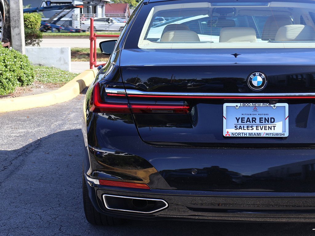 Used 2020 BMW 740i image 16