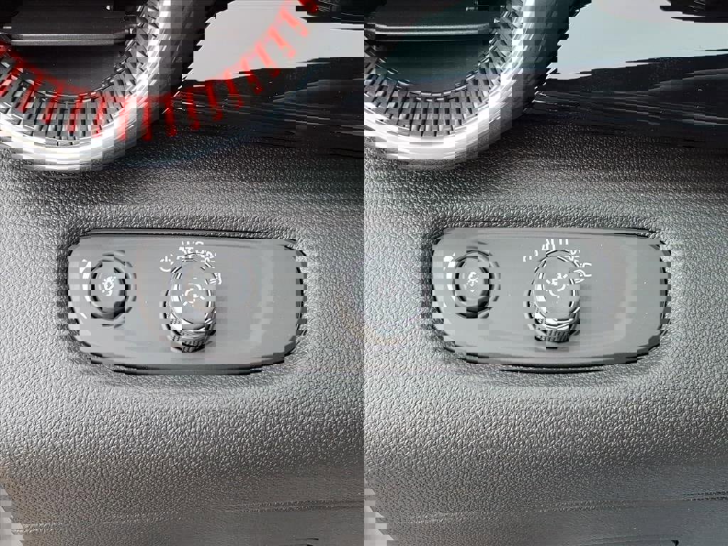 New 2026 Chevrolet Trax RS image 16