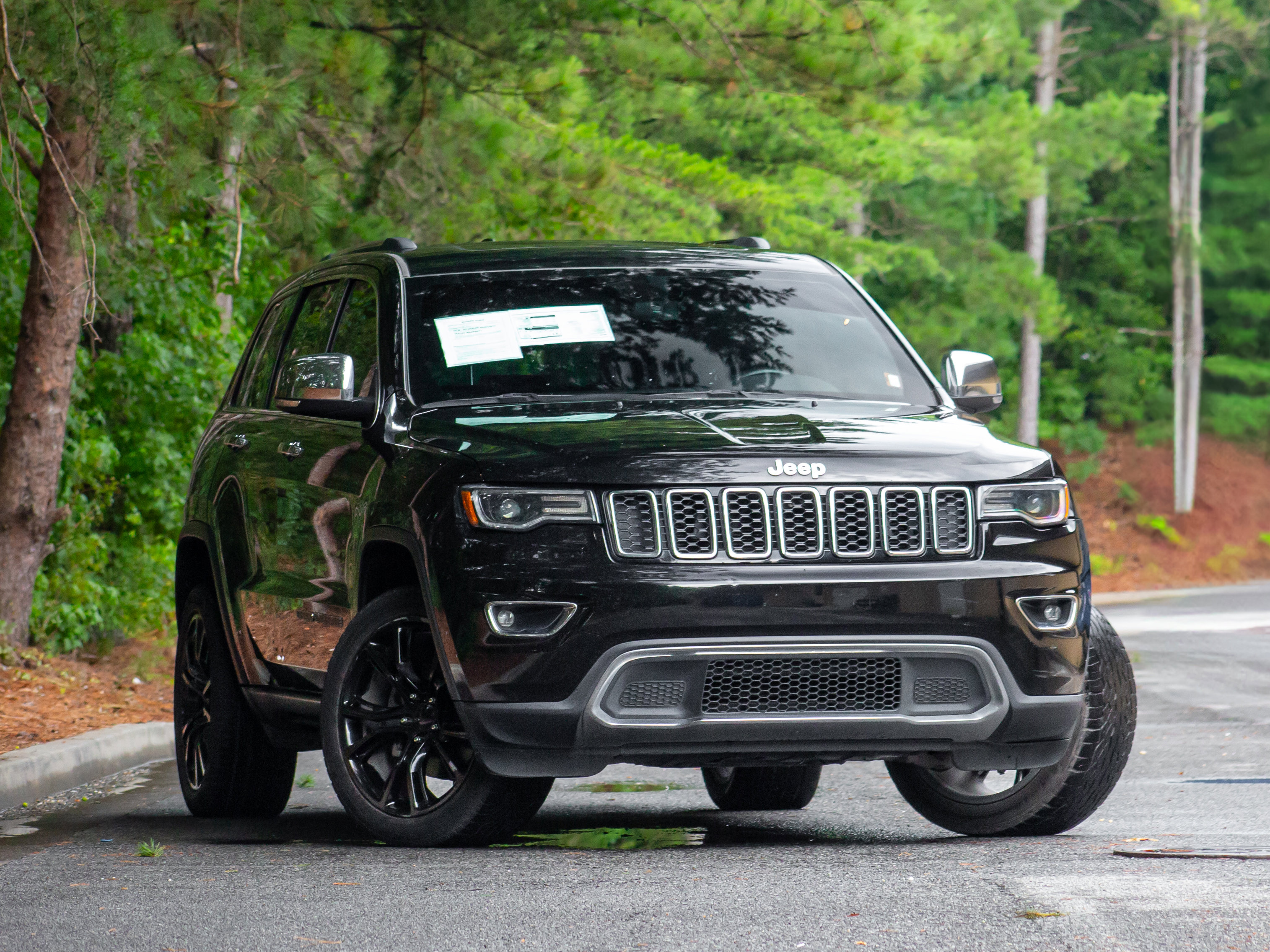 Used 2019 Jeep Grand Cherokee Limited w/ Luxury Group II image 1