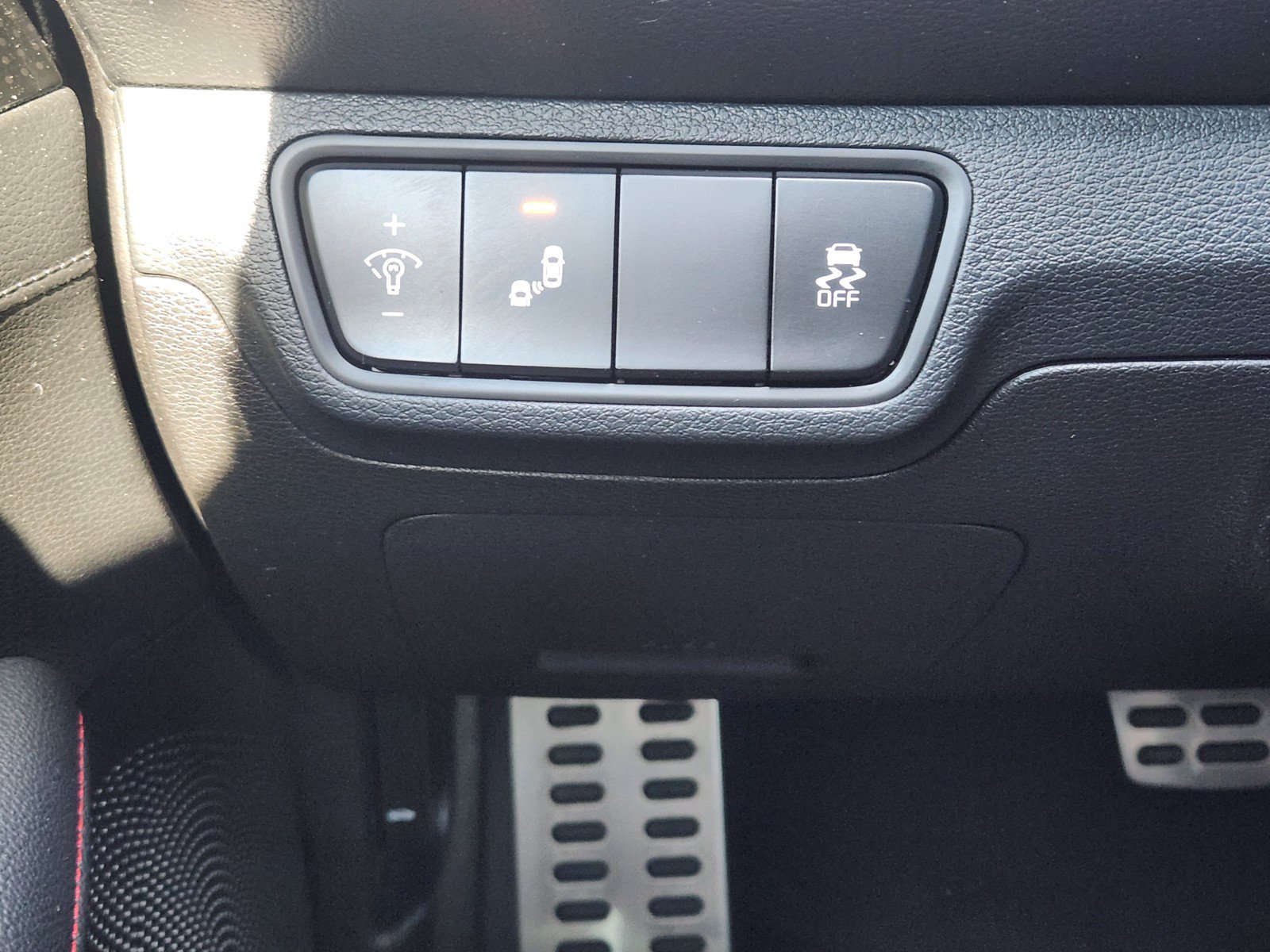 Used 2023 Kia Forte GT w/ GT2 Package FWD image 19