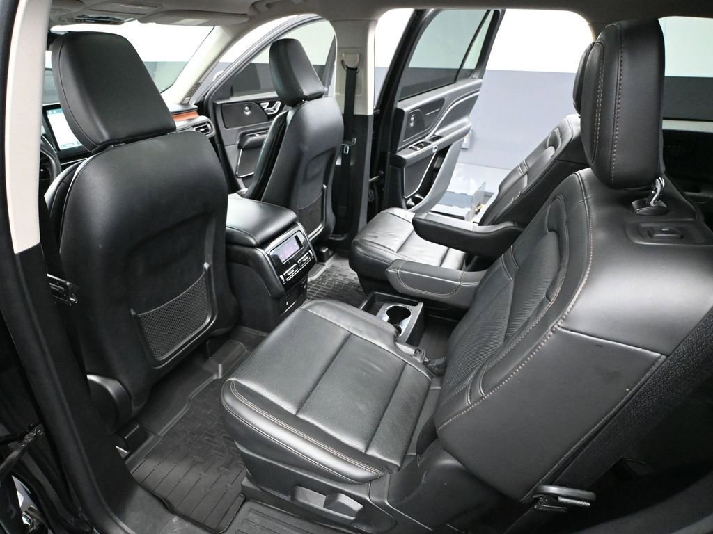 Used 2023 Lincoln Aviator Reserve w/ Class IV Trailer Tow Package image 39
