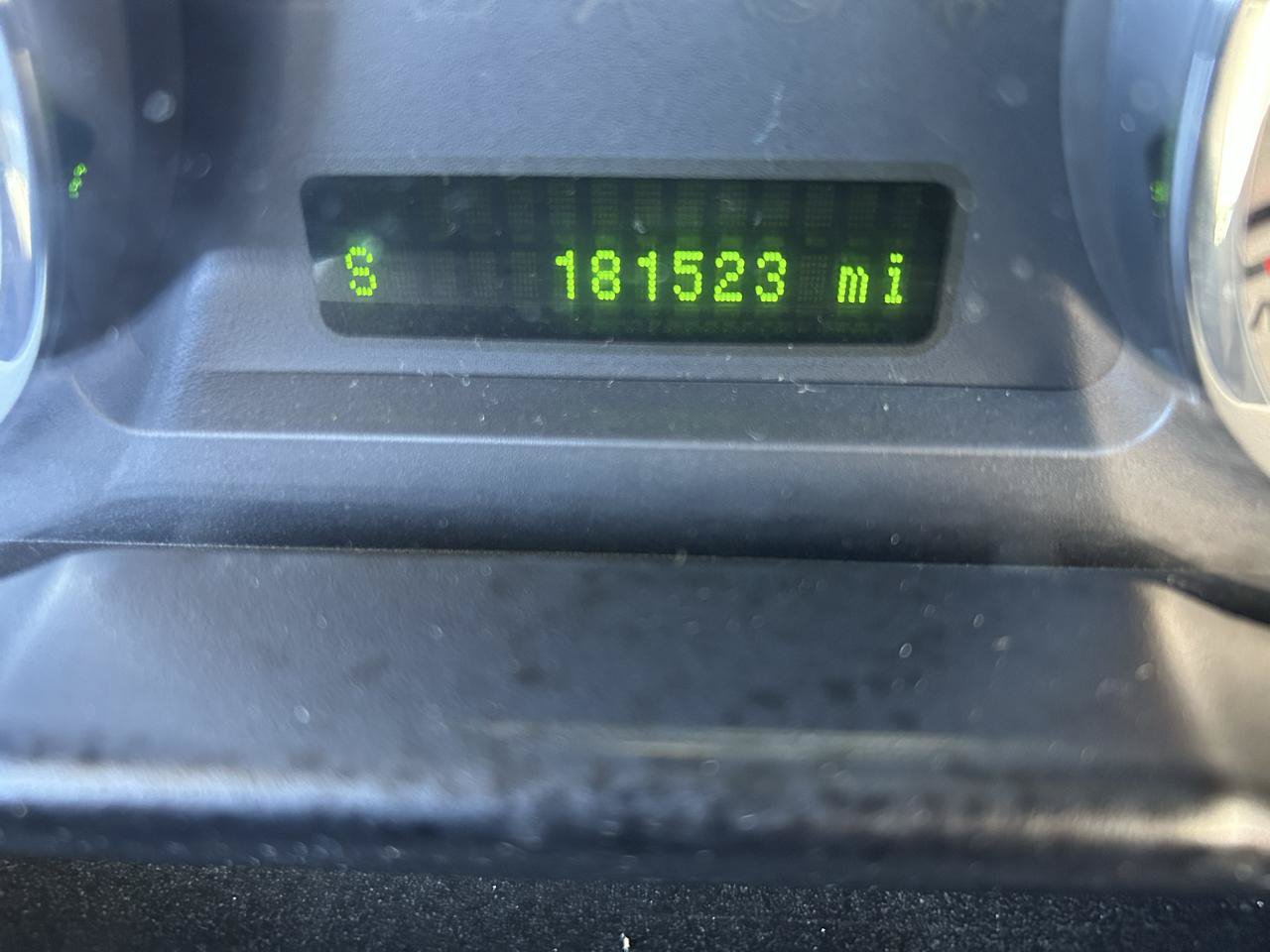 Used 2010 Ford Edge Limited FWD image 22