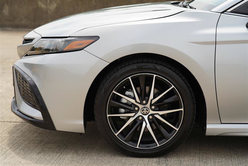Used 2024 Toyota Camry SE w/ Audio Upgrade Package FWD image 12