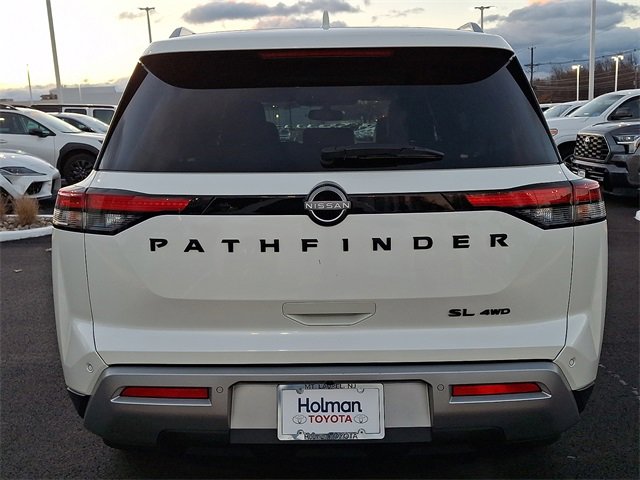 Used 2022 Nissan Pathfinder SL w/ SL Black Package image 6