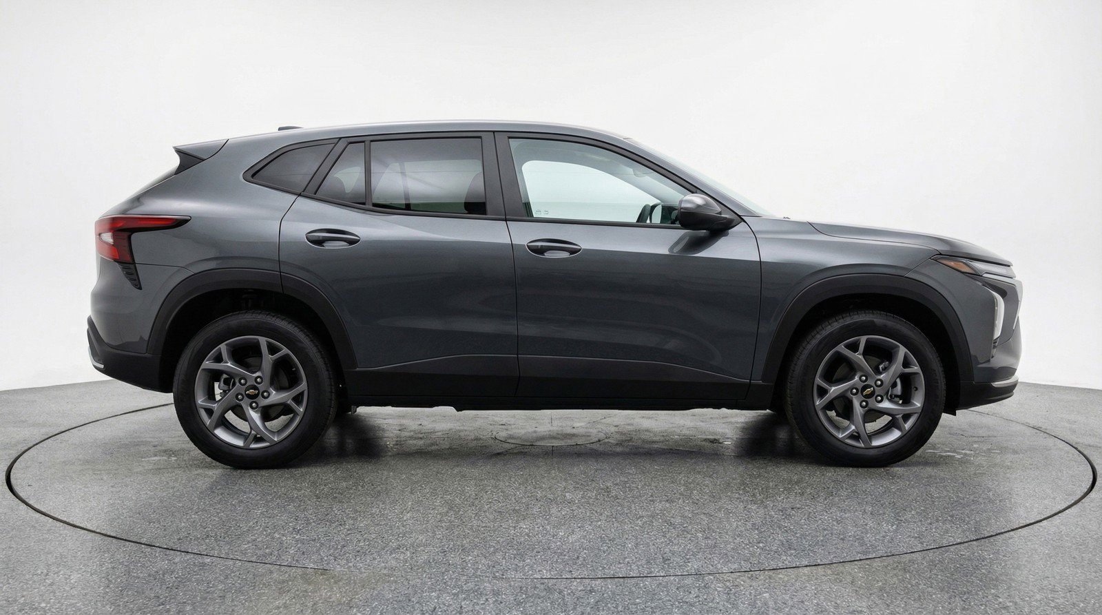 Used 2025 Chevrolet Trax LT image 11