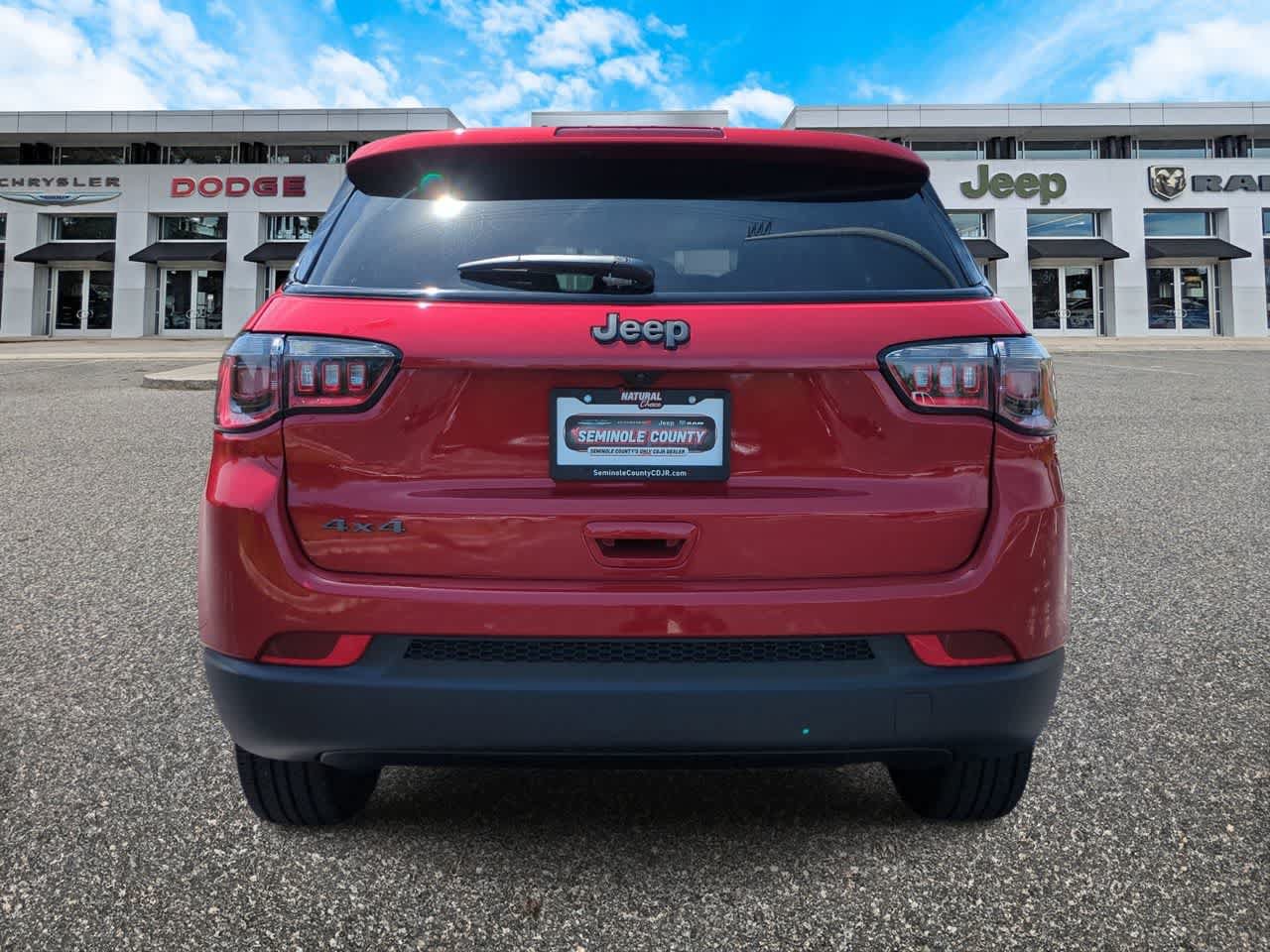 Certified 2026 Jeep Compass Latitude AWD/4WD image 7