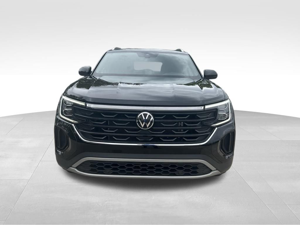 Certified 2024 Volkswagen Atlas Cross Sport SE image 8