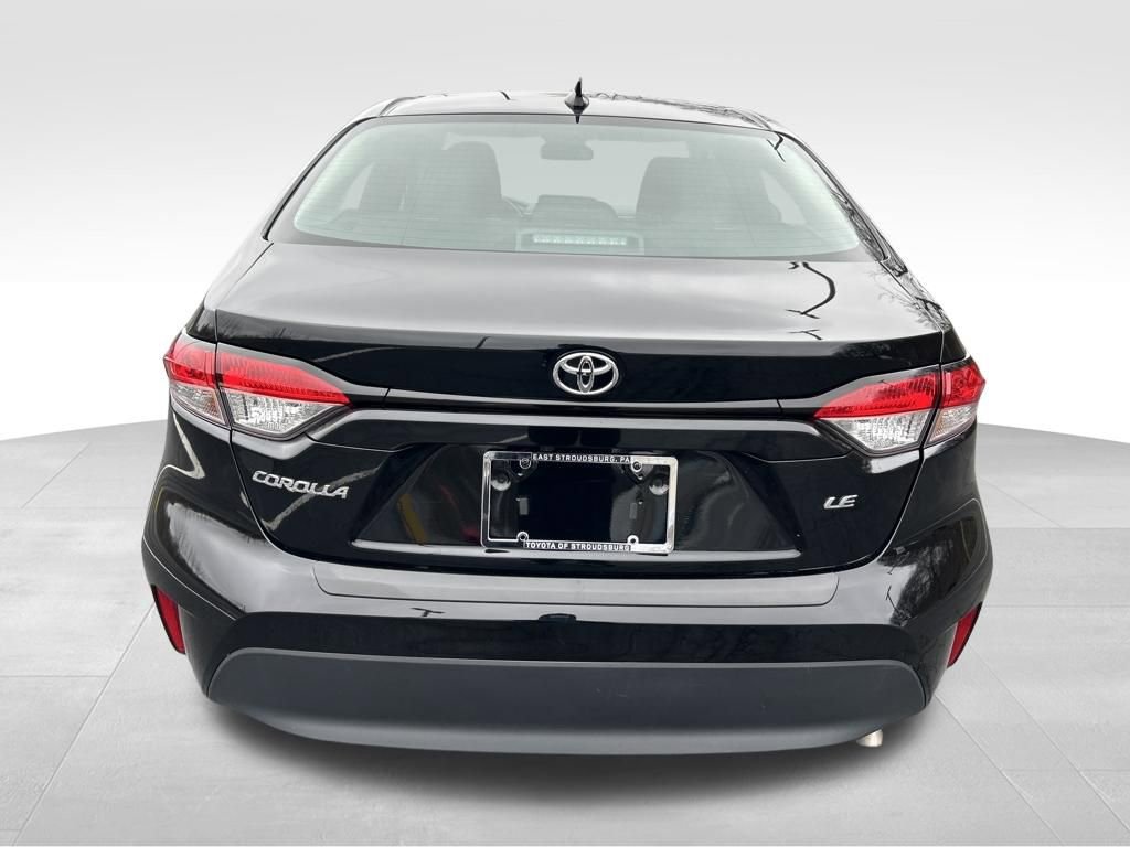 Used 2024 Toyota Corolla LE image 4