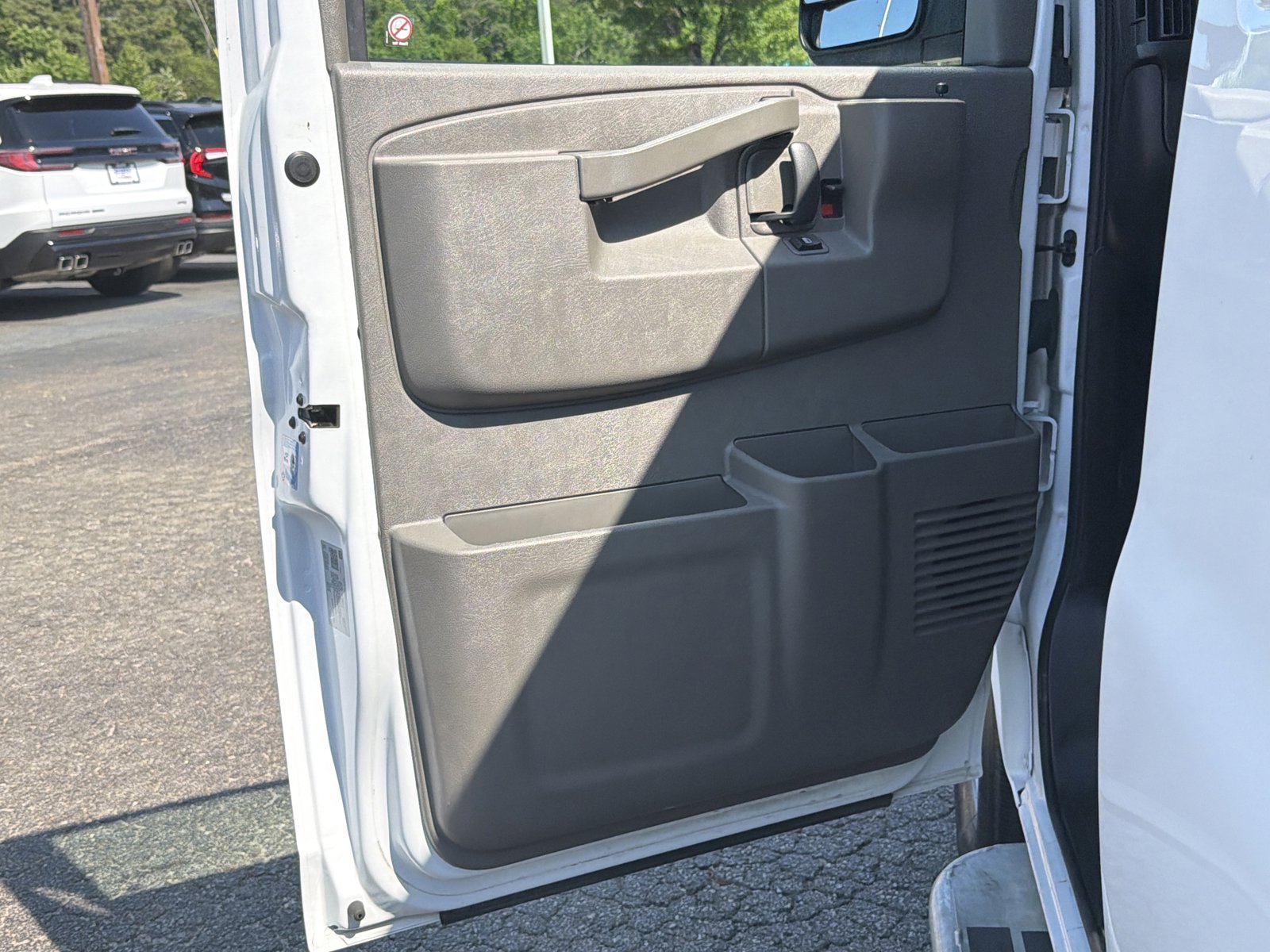 Used 2024 GMC Savana 2500 w/ Driver Convenience Package RWD image 16