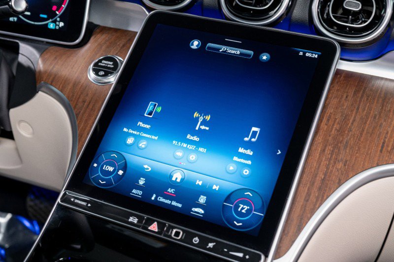 Certified 2023 Mercedes-Benz C 300 Sedan image 17