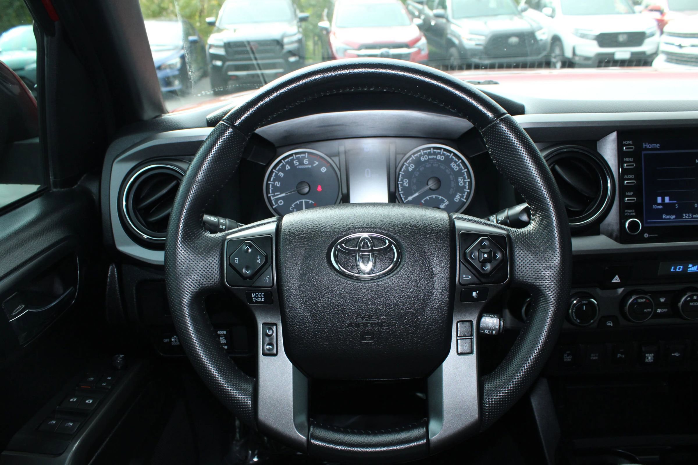 Used 2022 Toyota Tacoma TRD Off-Road image 22